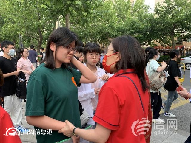 直擊高考：數(shù)學考試結(jié)束 老師建議考過了就不要去想了