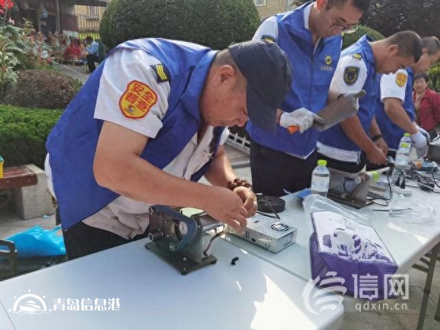 信新相映走進少山路社區(qū) 家電維修“專業(yè)戶”讓居民幸福感滿滿