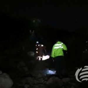 兩名大學(xué)生被困小珠山 黃島警方搜尋10小時后成功營救