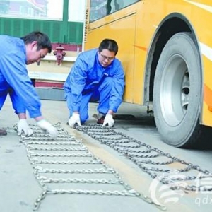 青島電動公交配備專用防滑鏈條 100部車將嘗鮮