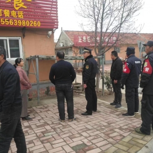 集中整治亂堆物料 提升鄉(xiāng)鎮(zhèn)街面風(fēng)貌