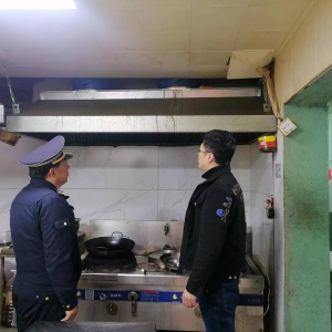 開發(fā)區(qū)中隊黨支部：嚴抓餐飲油煙治理，為大氣質(zhì)量保駕護航 ...