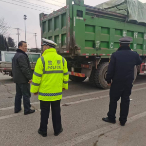 禁止“掉渣”！李園街道綜合行政執(zhí)法中隊做好渣土車輛運輸專項整治 ...