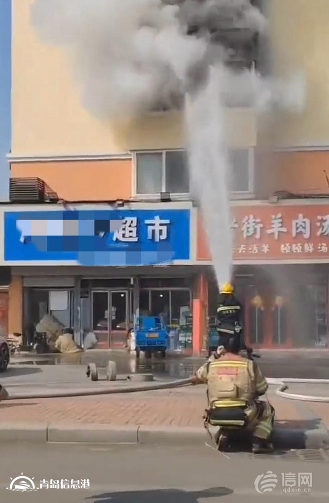 膠州常樂(lè)花園小區(qū)突發(fā)火情 未造成人員傷亡
