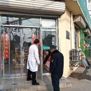 嚴(yán)厲打擊“小廣告”，推動“小廣告”整治 常態(tài)化
