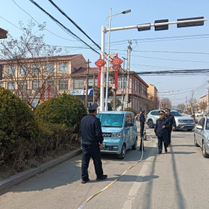云山中隊：依法拆除違規(guī)廣告牌 讓城市有“顏”有“序”