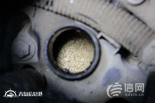同行之間惡意競爭 發(fā)動機里被灌沙子導(dǎo)致4輛貨車報廢