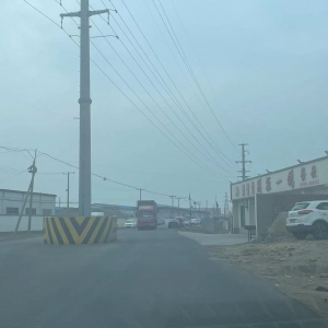 南村鎮(zhèn)拆除廢舊通信線纜
