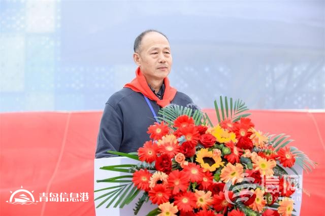 “大國重器”社會(huì)課堂 愛國主義教育航天展在青島金沙灘啤酒城開幕