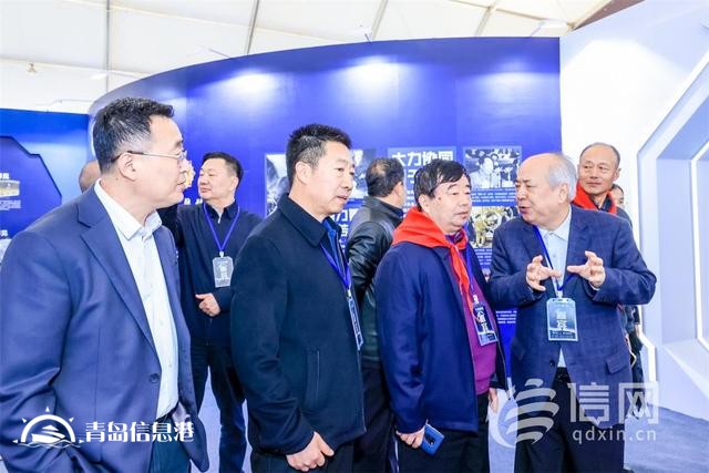 “大國重器”社會(huì)課堂 愛國主義教育航天展在青島金沙灘啤酒城開幕