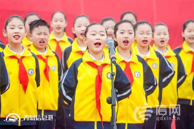 “大國重器”社會(huì)課堂 愛國主義教育航天展在青島金沙灘啤酒城開幕