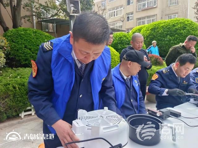 信新相映走進(jìn)少山路社區(qū) 資深成員手把手教授新人服務(wù)技能
