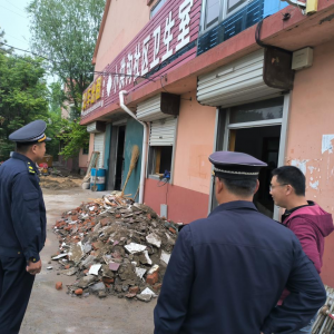 鳳臺(tái)執(zhí)法中隊(duì)積極處理建筑垃圾，以信用執(zhí)法守護(hù)城市環(huán)境