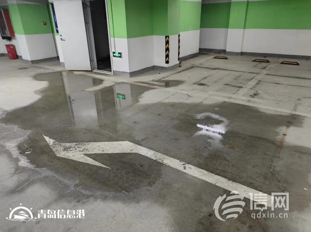 融海致遠居地下車庫滲水 部分墻面出現(xiàn)發(fā)霉現(xiàn)象
