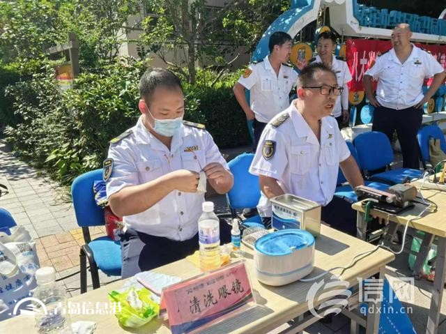 信新相映走進(jìn)八大湖街道 家電維修服務(wù)供不應(yīng)求
