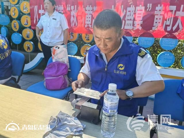 信新相映走進(jìn)八大湖街道 家電維修服務(wù)供不應(yīng)求