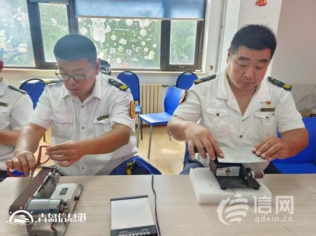 信新相映走進金水路社區(qū) 志愿者不斷“轉場”連續(xù)參加兩場活動