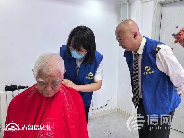 信新相映走進唐山路社區(qū) 穿馬扎志愿者手把手給新成員傳授經(jīng)驗