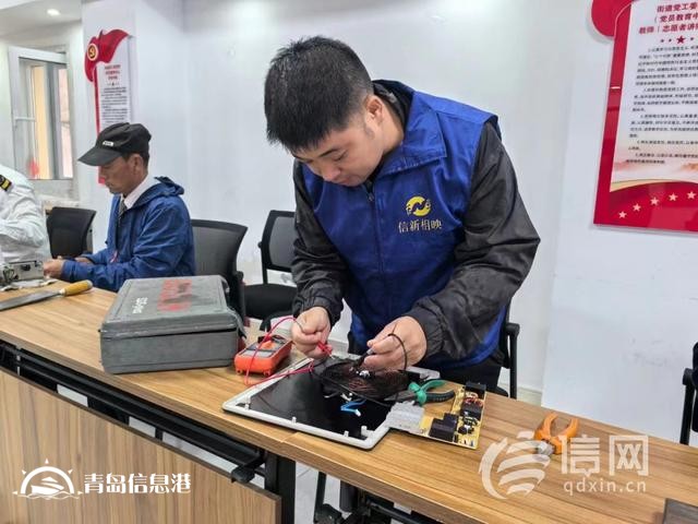 信新相映走進唐山路社區(qū) 穿馬扎志愿者手把手給新成員傳授經(jīng)驗