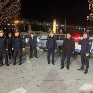 新年新貌：平度市鳳臺執(zhí)法中隊(duì)打造整潔有序節(jié)日環(huán)境